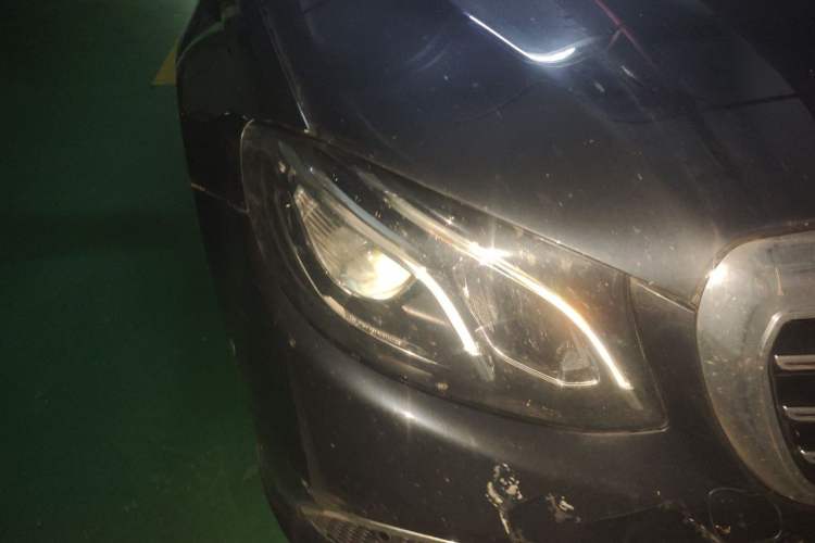 Used Mercedes-Benz E-Class 2019 E 300 L Sport Luxury Edition Right Front Headlight