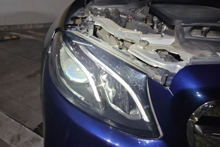 Used Mercedes-Benz E-Class 2019 E 260 Sport Edition Right Front Headlight