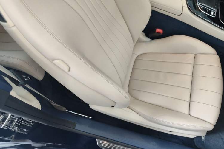 Used Mercedes-Benz E-Class 2019 E 200 Coupe Right Front Seat