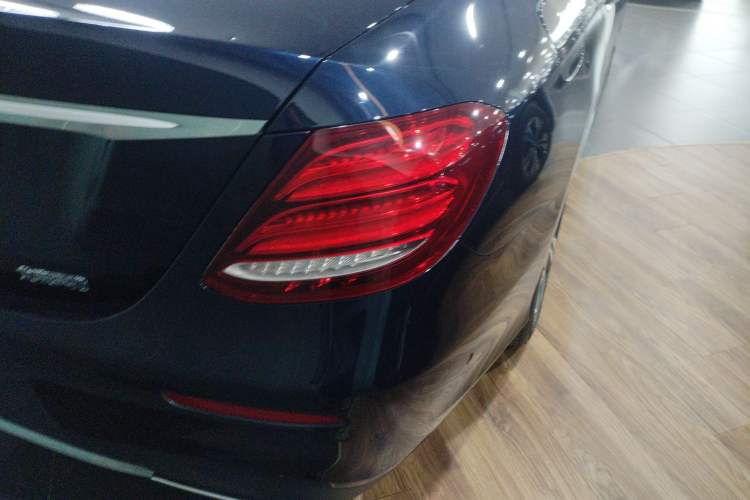 Used Mercedes-Benz E-Class 2019 E 260 L Sport Edition Right Rear Taillight