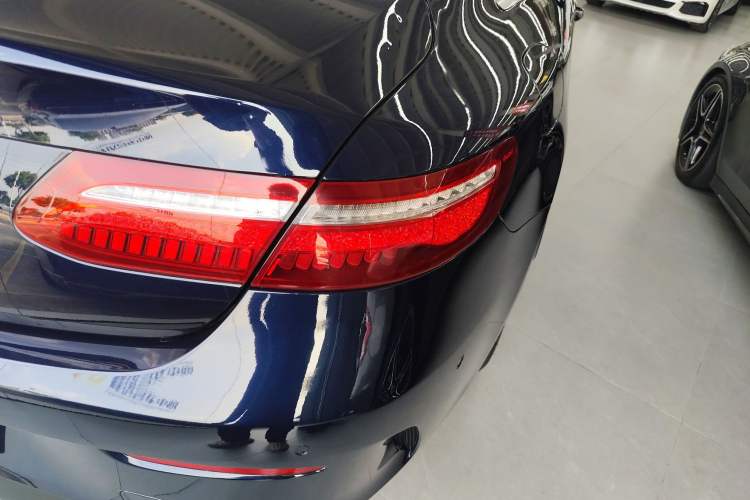 Used Mercedes-Benz E-Class 2019 E 200 Coupe Right Rear Taillight