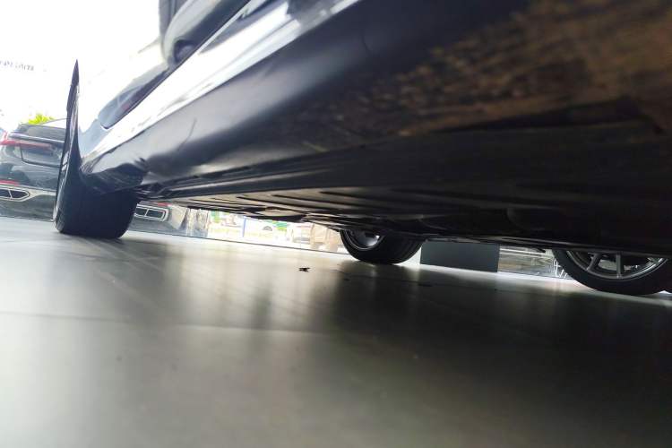 Used Mercedes-Benz E-Class 2019 E 200 Coupe Right Side Sill