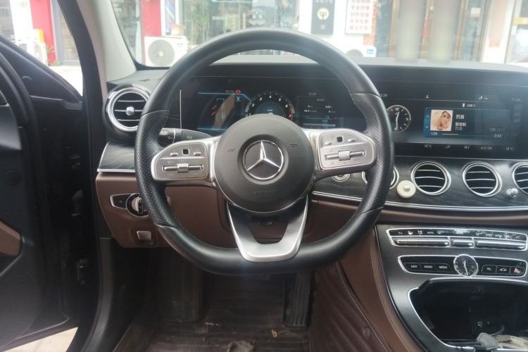 Used Mercedes-Benz E-Class 2019 E 200 L Sport 4MATIC Steering Wheel