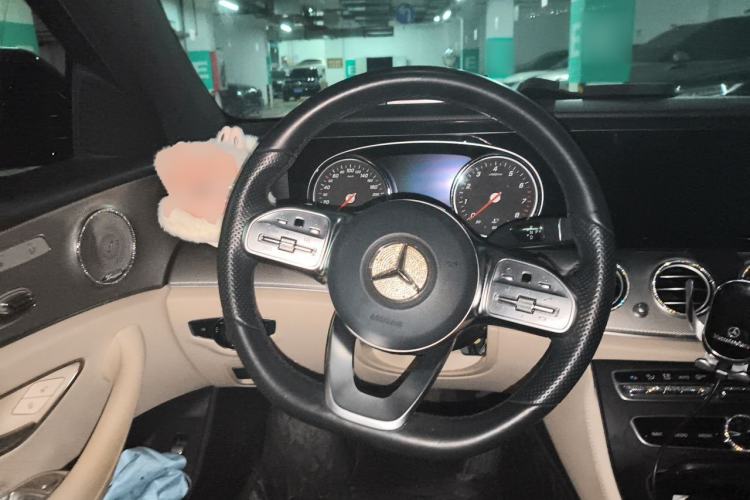 Used Mercedes-Benz E-Class 2019 E 200 Sport Edition Steering Wheel