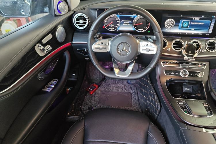 Used Mercedes-Benz E-Class 2019 E 300 L Sport Luxury Edition Steering Wheel