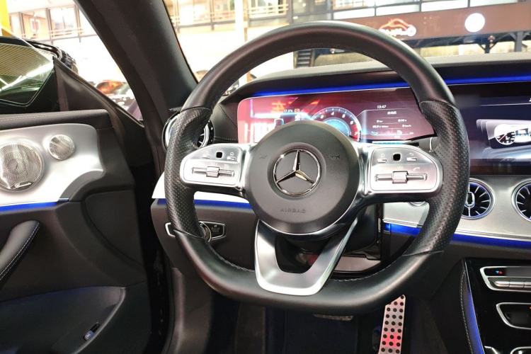 Used Mercedes-Benz E-Class 2019 E 300 Coupe Steering Wheel