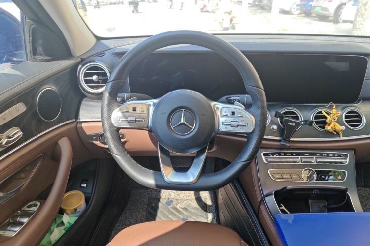 Used Mercedes-Benz E-Class 2019 E 300 L Sporty and Stylish Model Steering Wheel