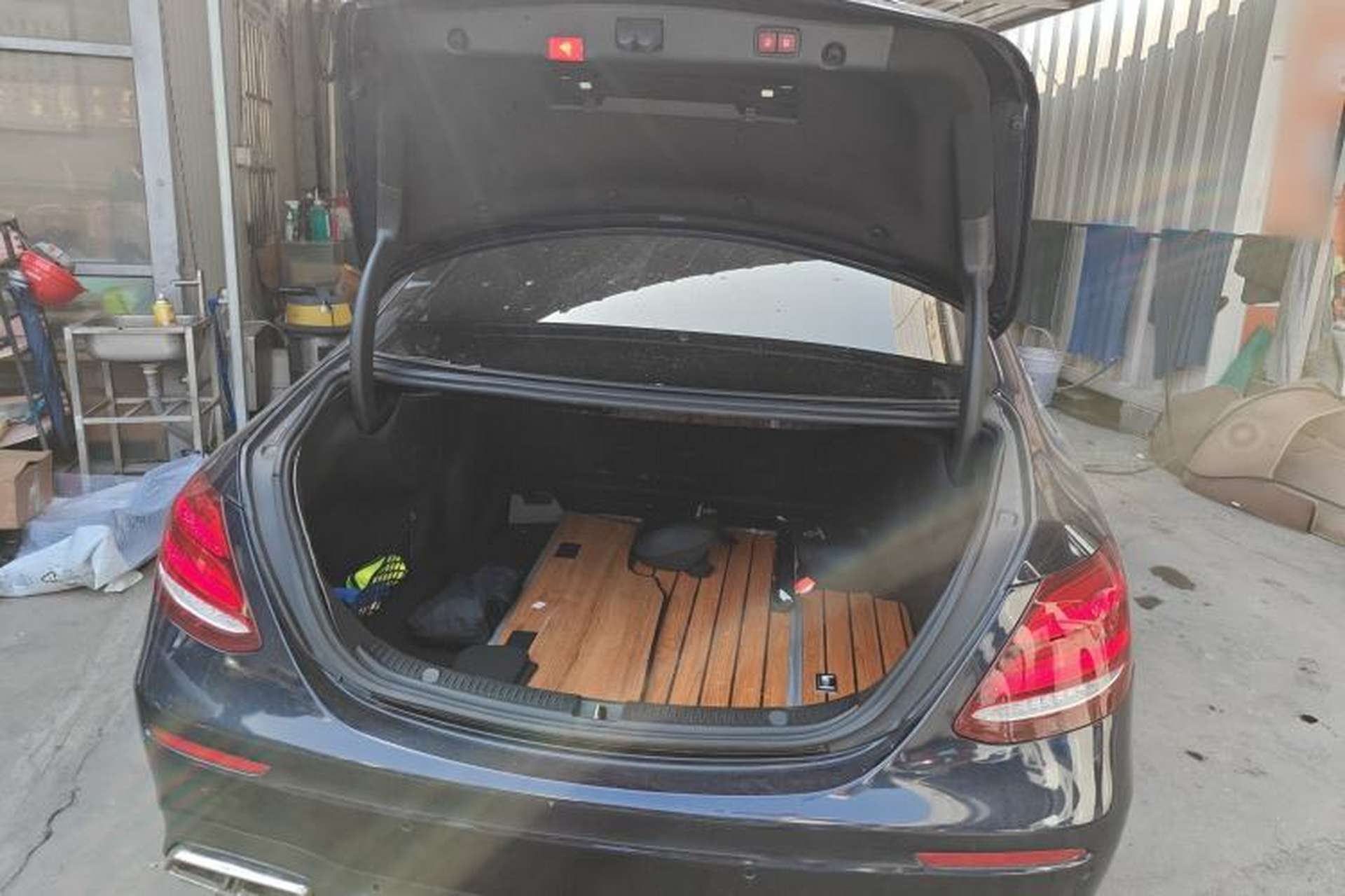 Used Mercedes-Benz E-Class 2019 E 300 L Sport Luxury Edition Trunk