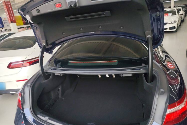 Used Mercedes-Benz E-Class 2019 E 200 Coupe Trunk
