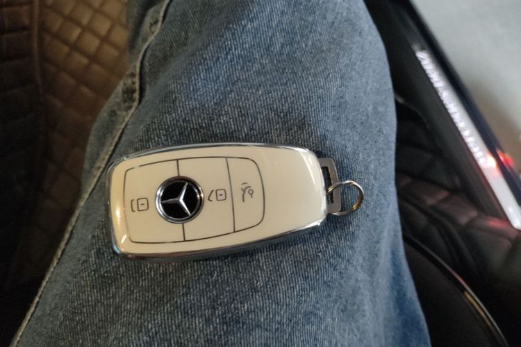 Used Mercedes-Benz E-Class 2019 E 200 Sport Edition Vehicle Key
