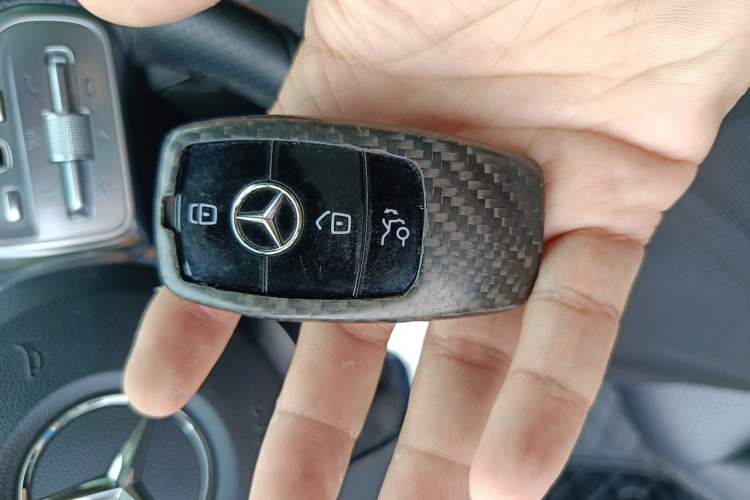 Used Mercedes-Benz E-Class 2019 E 300 L Sporty and Stylish Model Vehicle Key