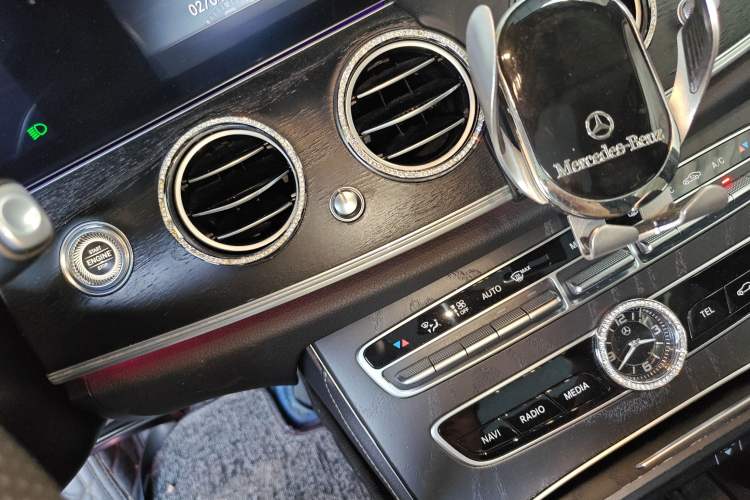 Used Mercedes-Benz E-Class 2019 E 300 L Sport Luxury Edition Vehicle Key
