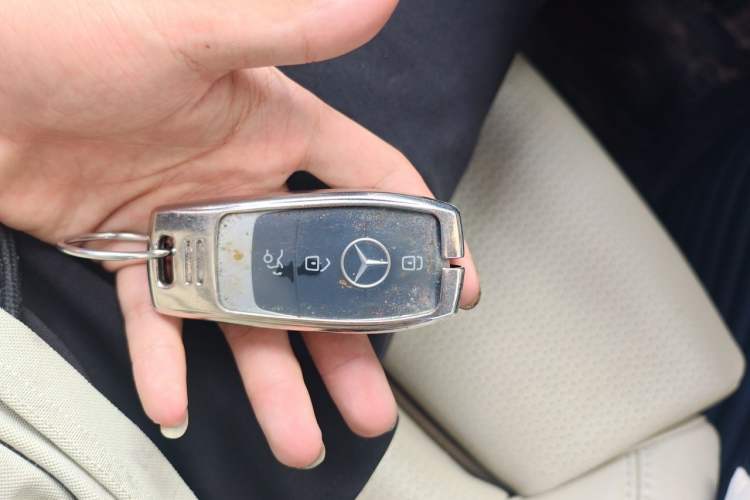 Used Mercedes-Benz E-Class 2019 E 200 L Sport Edition Vehicle Key