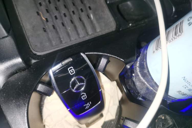 Used Mercedes-Benz E-Class 2019 E 260 L Sport Edition Vehicle Key