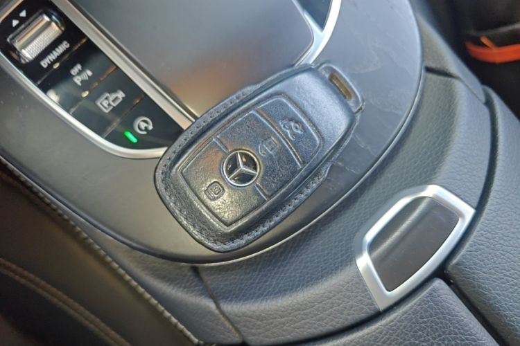 Used Mercedes-Benz E-Class 2019 E 300 L Sporty and Stylish Model Vehicle Key