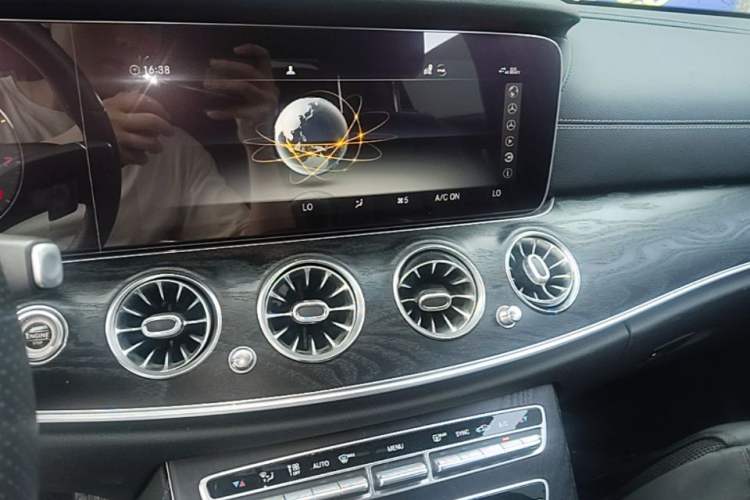 Used Mercedes-Benz E-Class 2019 E 200 L Sport Edition Audio And AC Panel