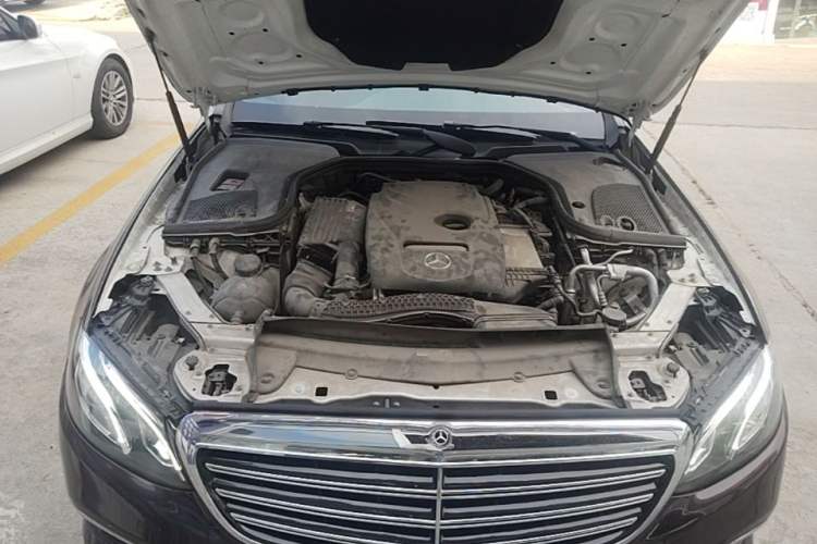 Used Mercedes-Benz E-Class 2019 E 200 L Sport Edition Engine Bay