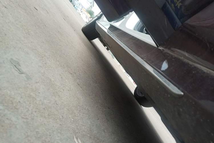 Used Mercedes-Benz E-Class 2019 E 200 L Sport Edition Right Side Sill