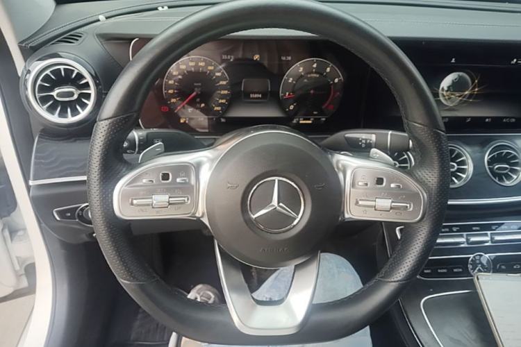 Used Mercedes-Benz E-Class 2019 E 200 L Sport Edition Steering Wheel