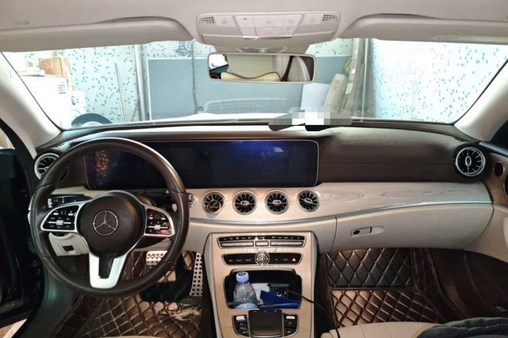 Used Mercedes-Benz E-Class 2019 E 300 Coupe Center Console