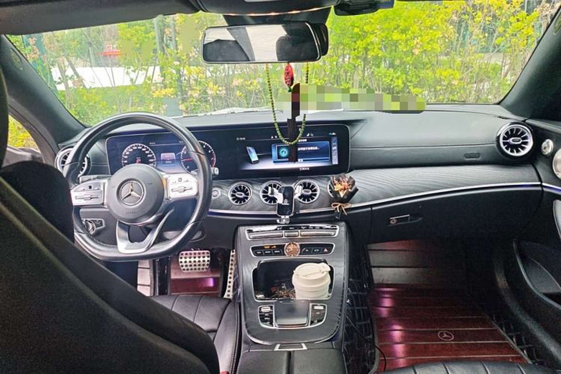 Used Mercedes-Benz E-Class 2019 E 300 Coupe Center Console
