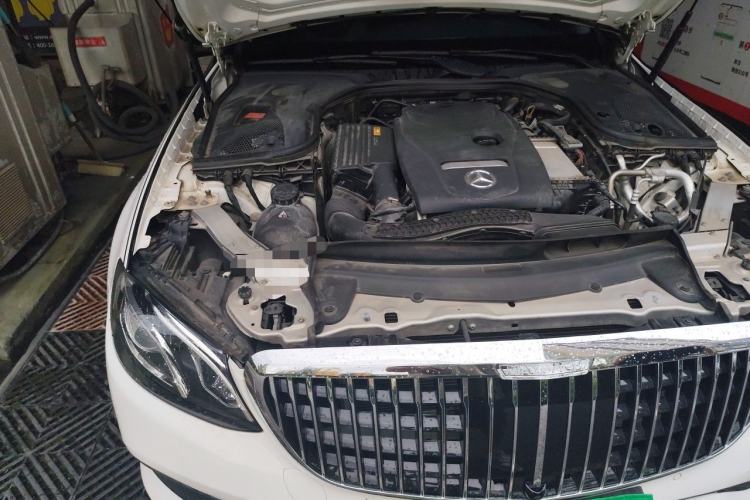 Used Mercedes-Benz E-Class 2019 E 300 L Sporty and Stylish Model Engine Bay Right