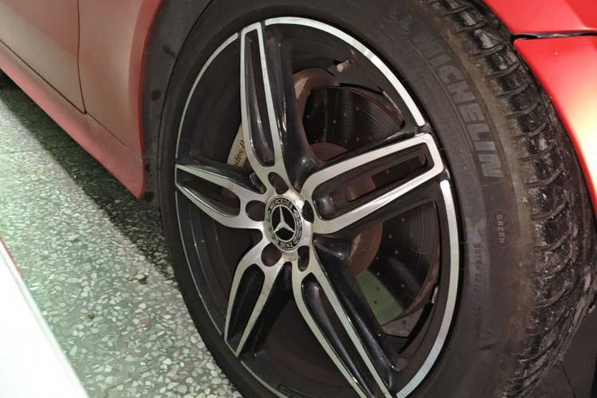 Used Mercedes-Benz E-Class 2019 E 300 Coupe Right Front Wheel Hub