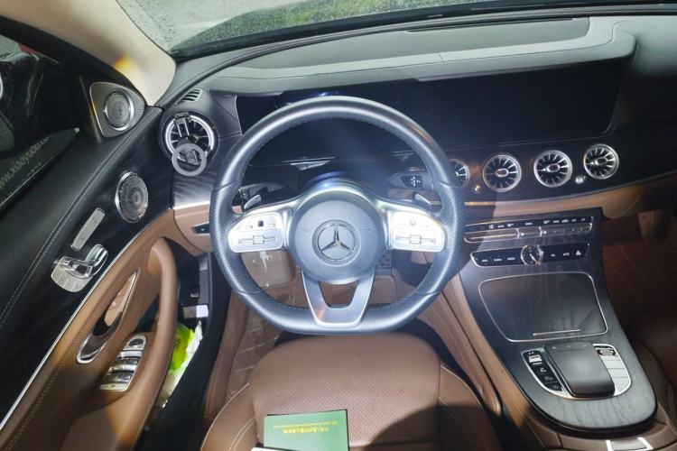 Used Mercedes-Benz E-Class 2019 E 300 L Sporty and Stylish Model Steering Wheel