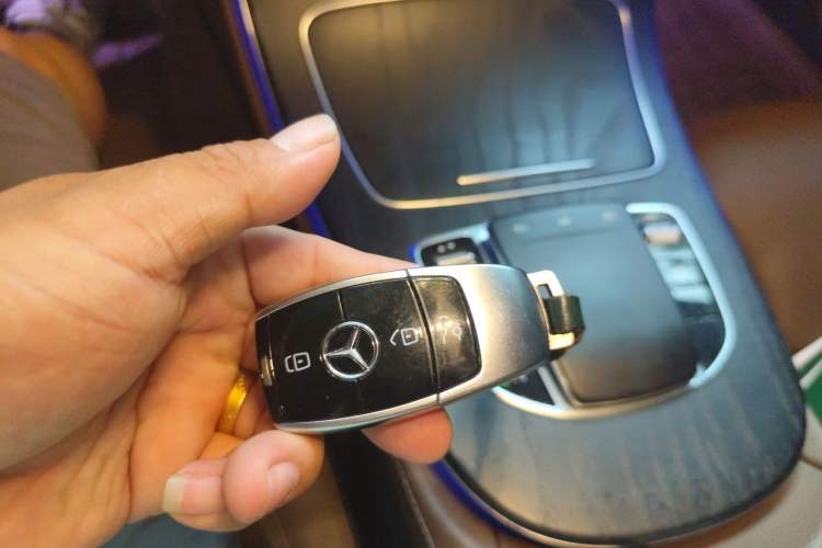 Used Mercedes-Benz E-Class 2019 E 300 L Sporty and Stylish Model Vehicle Key