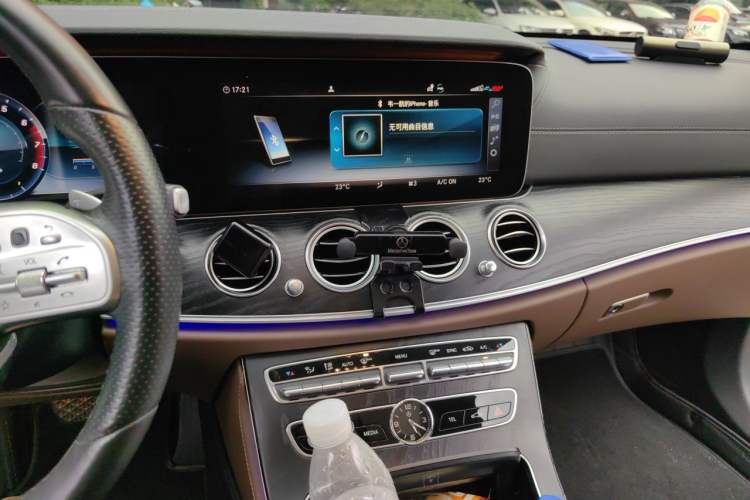 Used Mercedes-Benz E-Class 2019 E 300 L Sporty and Stylish Model Audio And AC Panel