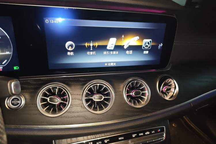Used Mercedes-Benz E-Class 2019 E 200 Coupe Audio And AC Panel