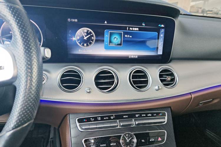 Used Mercedes-Benz E-Class 2019 E 260 Sport Edition Audio And AC Panel