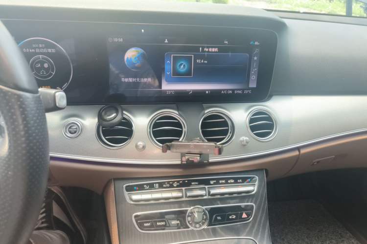 Used Mercedes-Benz E-Class 2019 E 260 Sport Edition Audio And AC Panel