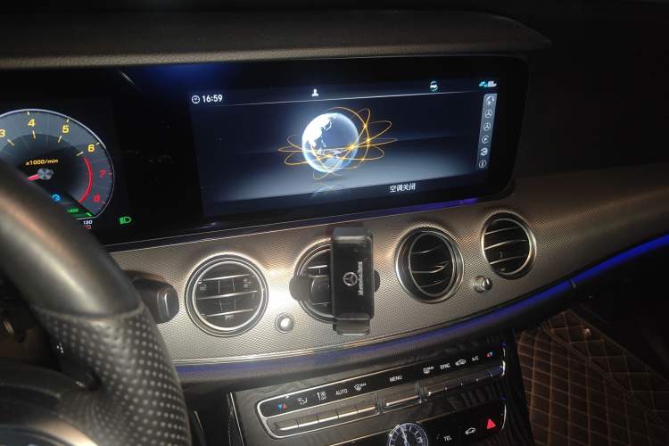 Used Mercedes-Benz E-Class 2019 E 260 Sport Edition Audio And AC Panel