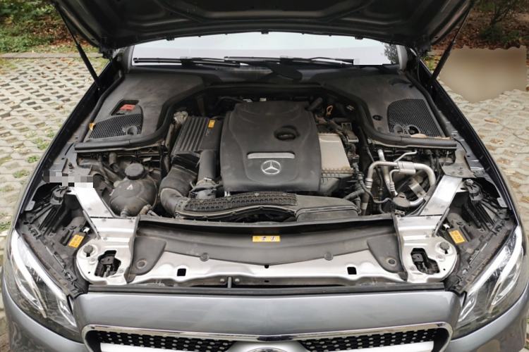 Used Mercedes-Benz E-Class 2019 E 200 Coupe Engine Bay