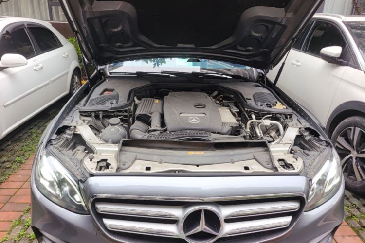 Used Mercedes-Benz E-Class 2019 E 200 L Sport Edition Engine Bay