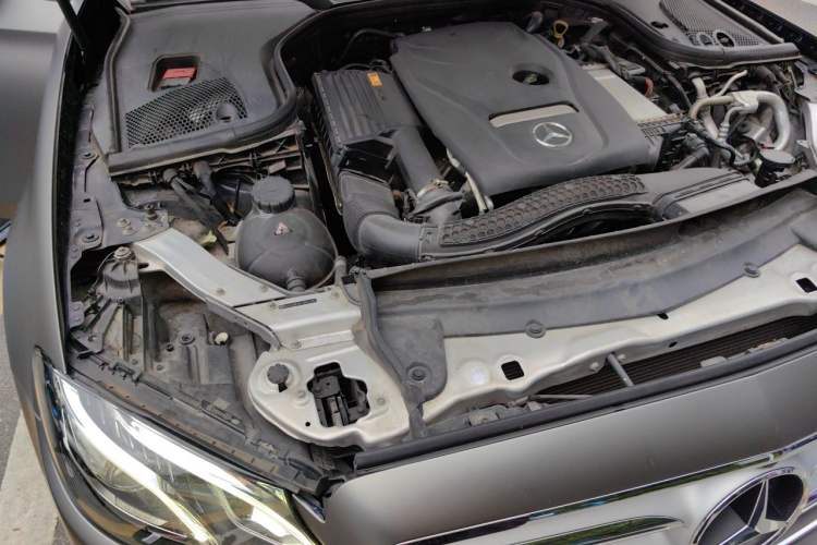 Used Mercedes-Benz E-Class 2019 E 300 L Sporty and Stylish Model Engine Bay Right