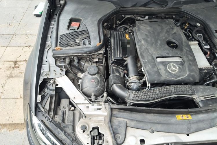 Used Mercedes-Benz E-Class 2019 E 300 L Sporty and Stylish Model Engine Bay Right