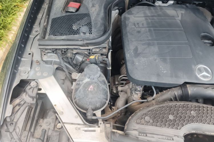 Used Mercedes-Benz E-Class 2019 E 260 Sport Edition Engine Bay Right