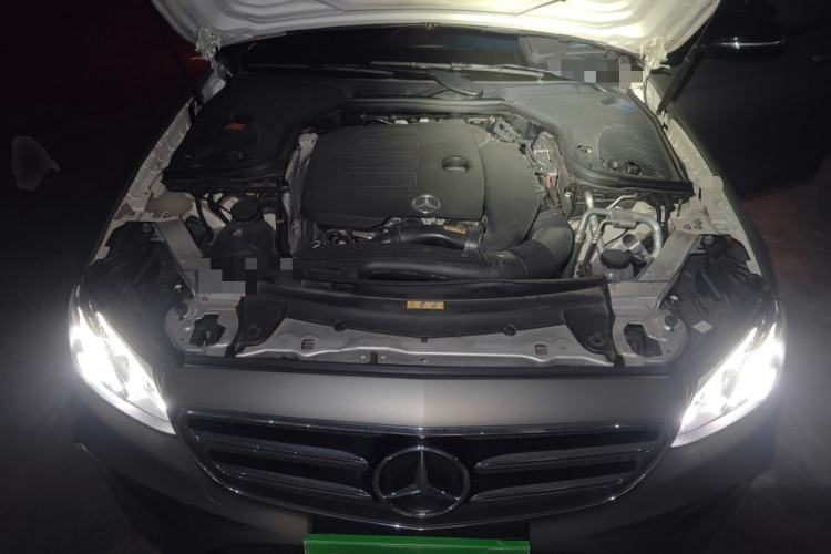Used Mercedes-Benz E-Class 2019 E 260 Sport Edition Engine Bay