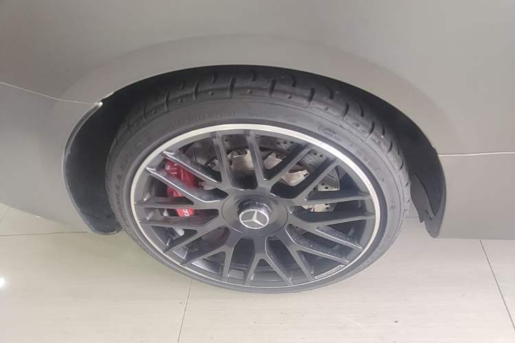 Used Mercedes-Benz E-Class 2019 E 200 Coupe Exterior 5