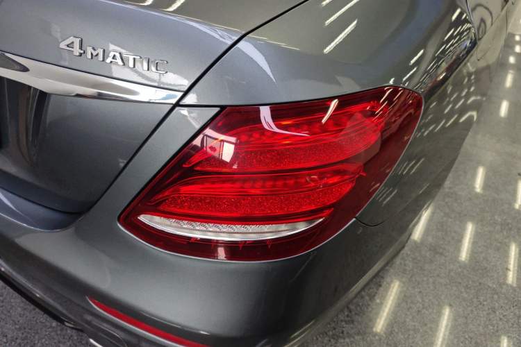 Used Mercedes-Benz E-Class 2019 E 200 Sport 4MATIC Exterior 6