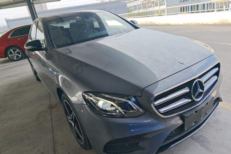 Used Mercedes-Benz E-Class 2019 E 260 Sport Edition Front Right 45 Deg