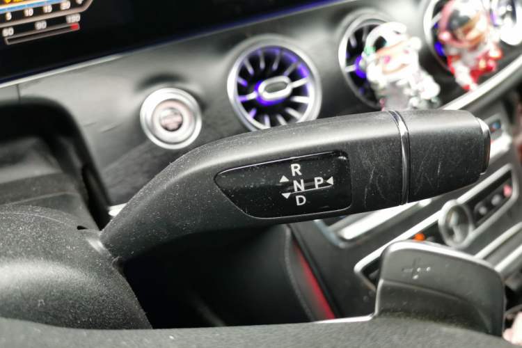Used Mercedes-Benz E-Class 2019 E 200 Coupe Gear Lever