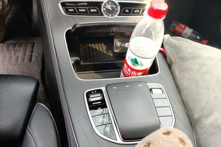Used Mercedes-Benz E-Class 2019 E 260 L Sport Edition Gear Lever