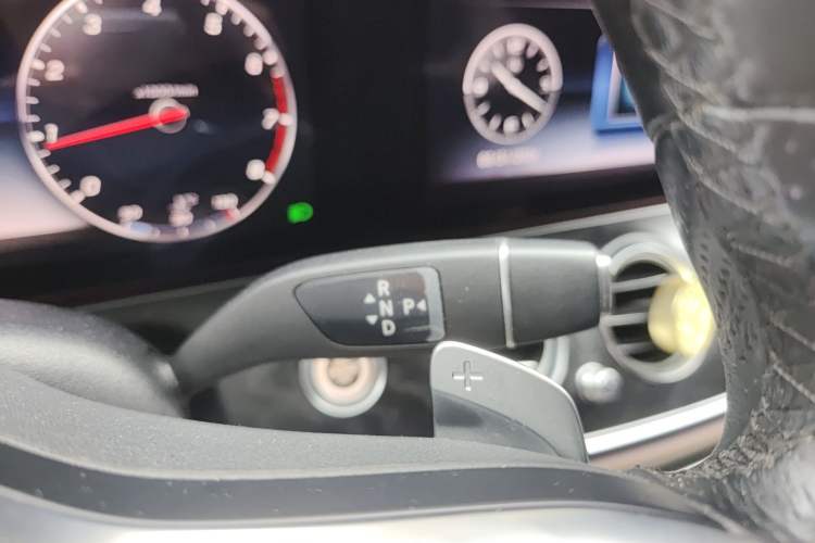 Used Mercedes-Benz E-Class 2019 E 200 L Sport Edition Gear Lever