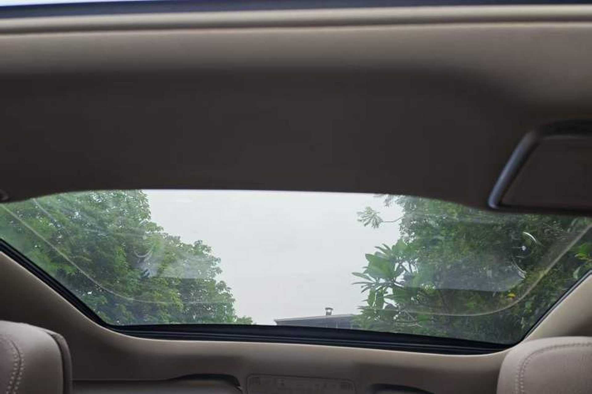 Used Mercedes-Benz E-Class 2019 Restyled E 300 L Sporty and Stylish Edition Headliner