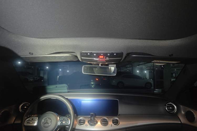 Used Mercedes-Benz E-Class 2019 E 260 Sport Edition Headliner