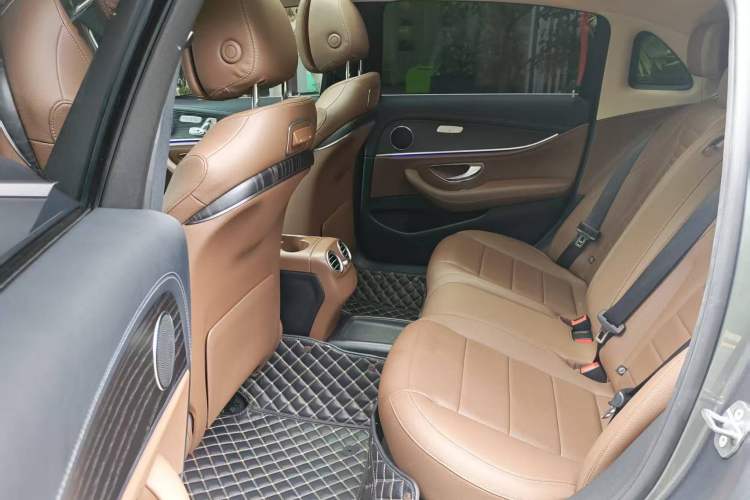 Used Mercedes-Benz E-Class 2019 Restyled E 300 L Sporty and Stylish Edition Interior 1