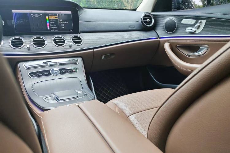 Used Mercedes-Benz E-Class 2019 Restyled E 300 L Sporty and Stylish Edition Interior 3